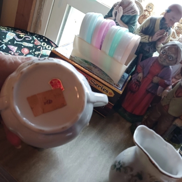 Floral Porcelain Sugar Bowl and Creamer Set LEFTON 50th Anniversary - Picture 4 of 5